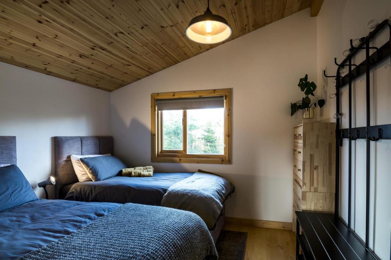 Laurel Lodge - 2 Bedroom Log Cabin - St Florence Saint Florence Экстерьер фото