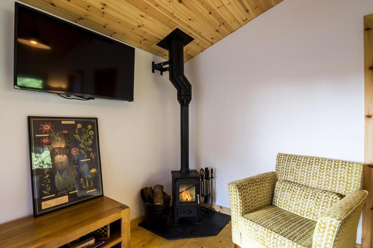 Laurel Lodge - 2 Bedroom Log Cabin - St Florence Saint Florence Экстерьер фото