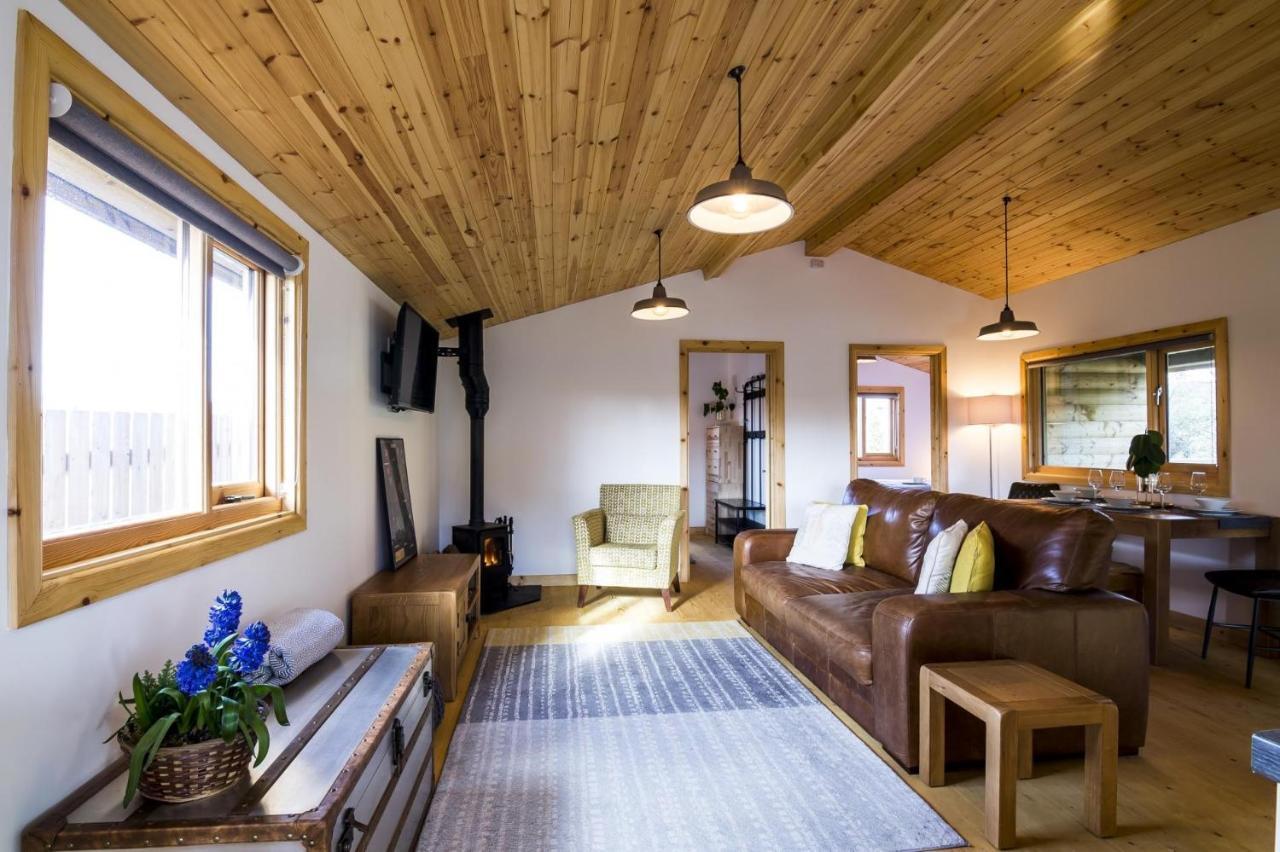 Laurel Lodge - 2 Bedroom Log Cabin - St Florence Saint Florence Экстерьер фото