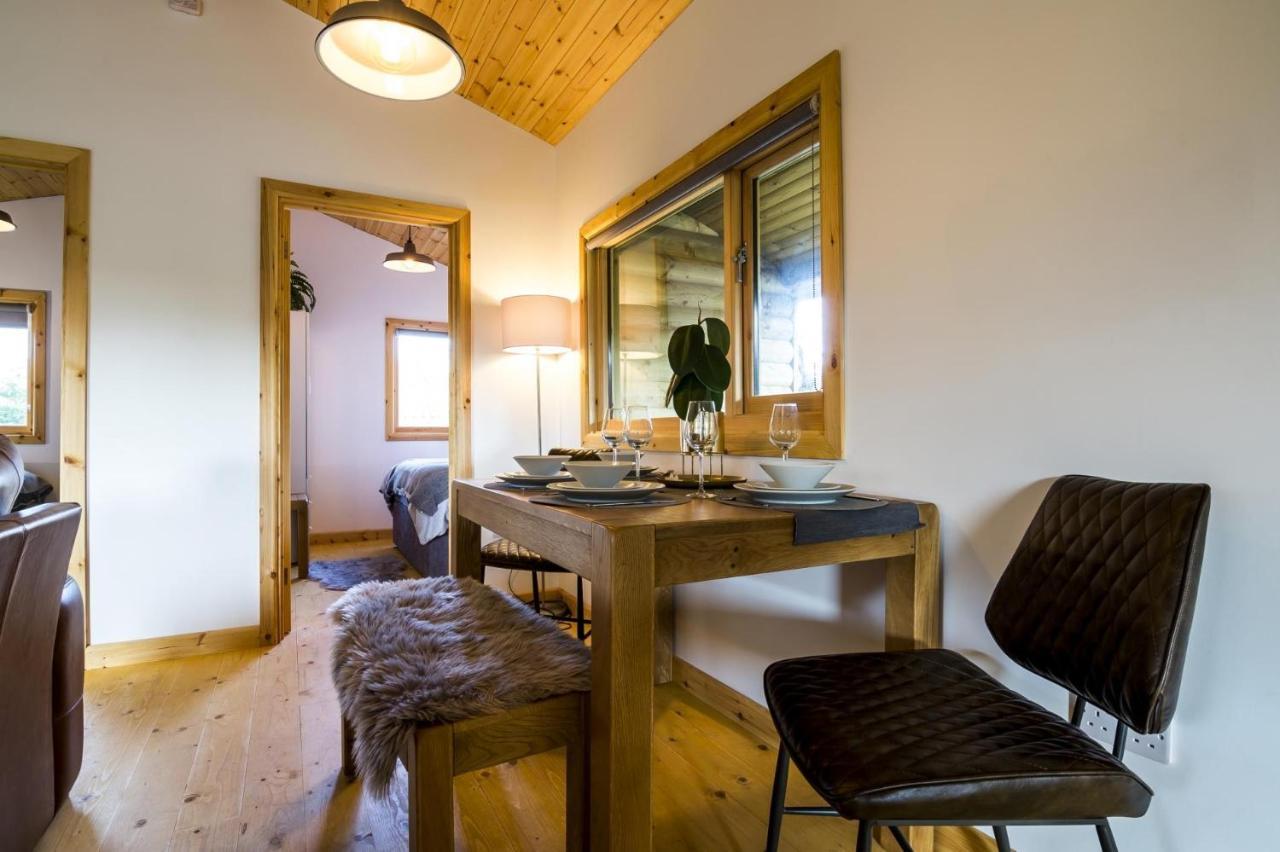 Laurel Lodge - 2 Bedroom Log Cabin - St Florence Saint Florence Экстерьер фото
