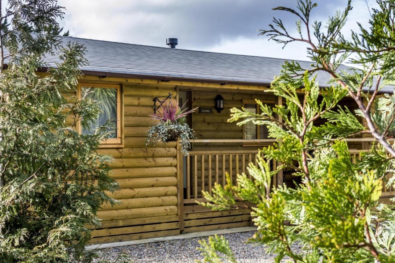Laurel Lodge - 2 Bedroom Log Cabin - St Florence Saint Florence Экстерьер фото